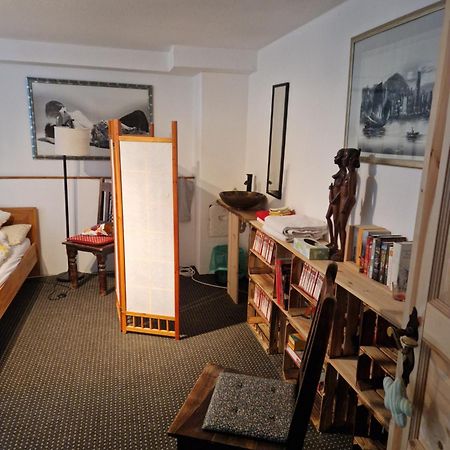 Grosses Gemuetliches Zimmer Mit Eigener Dusche Und Sauna Auf Wunsch Райнштеттен Экстерьер фото